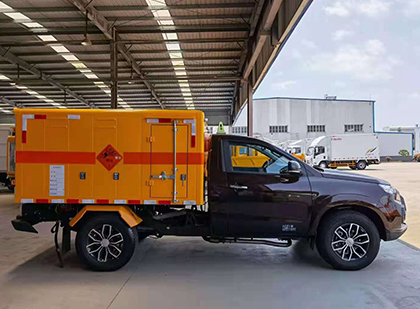 铁西爆破器材运输车